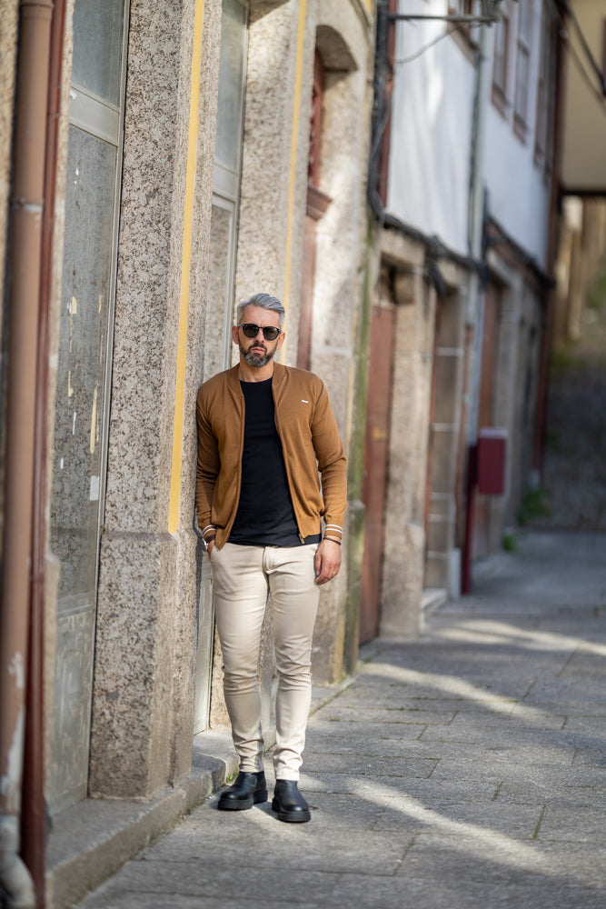 CARDIGAN COM FECHO