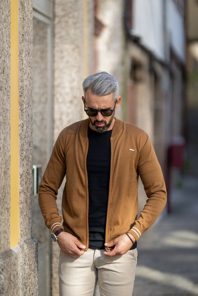 CARDIGAN COM FECHO