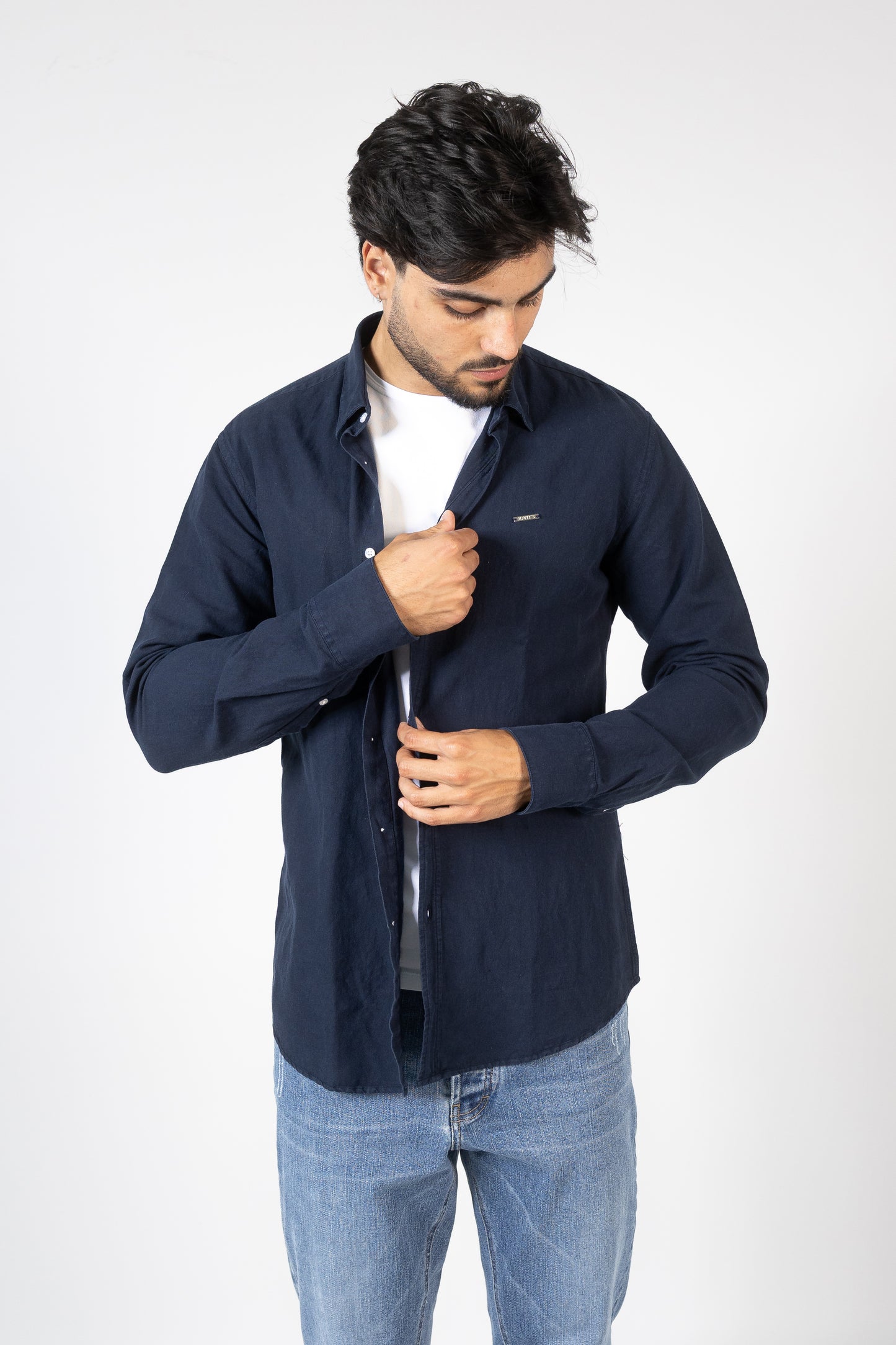 BASIC SLIM FIT SHIRT
