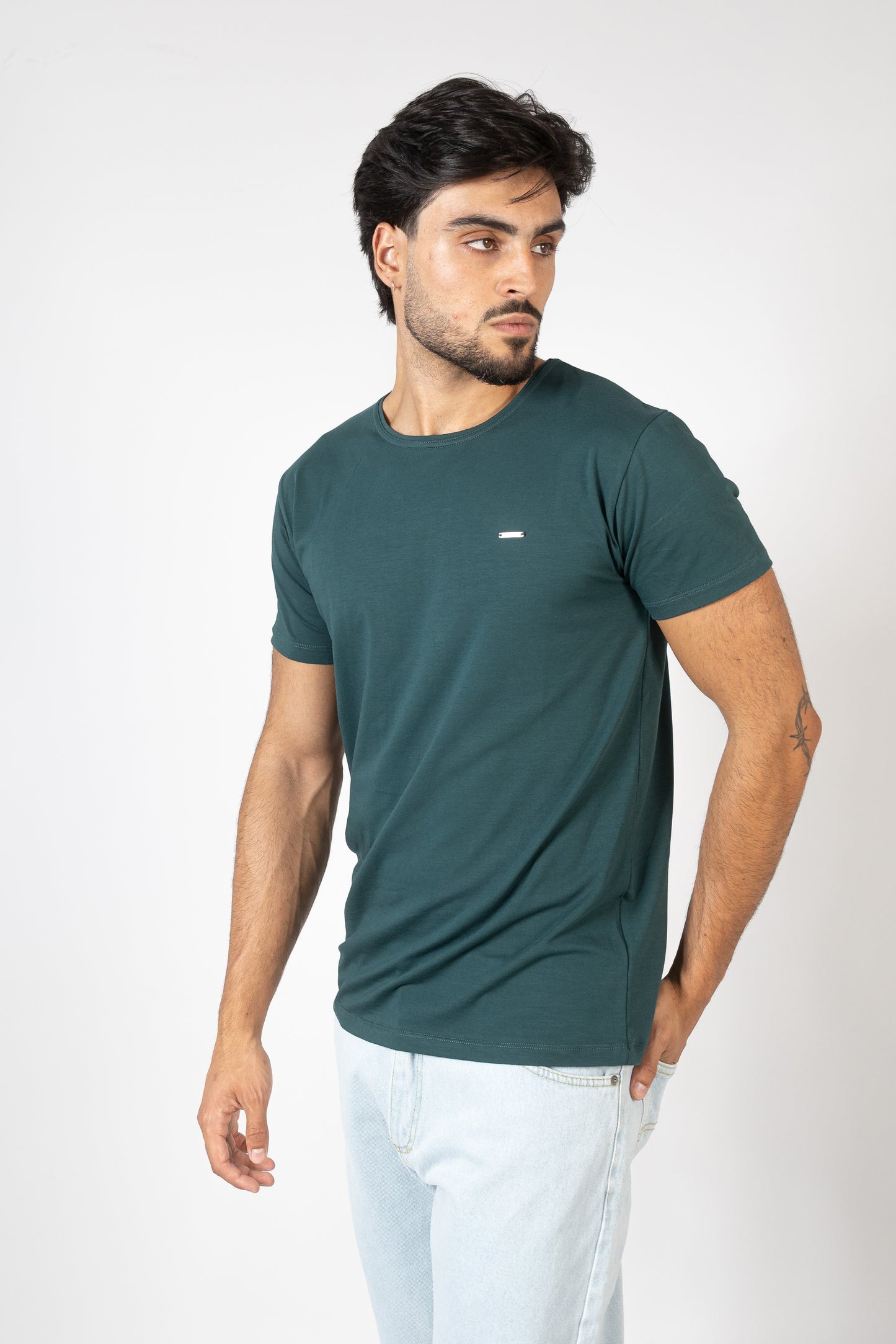 T-SHIRT BÁSICA VERDE
