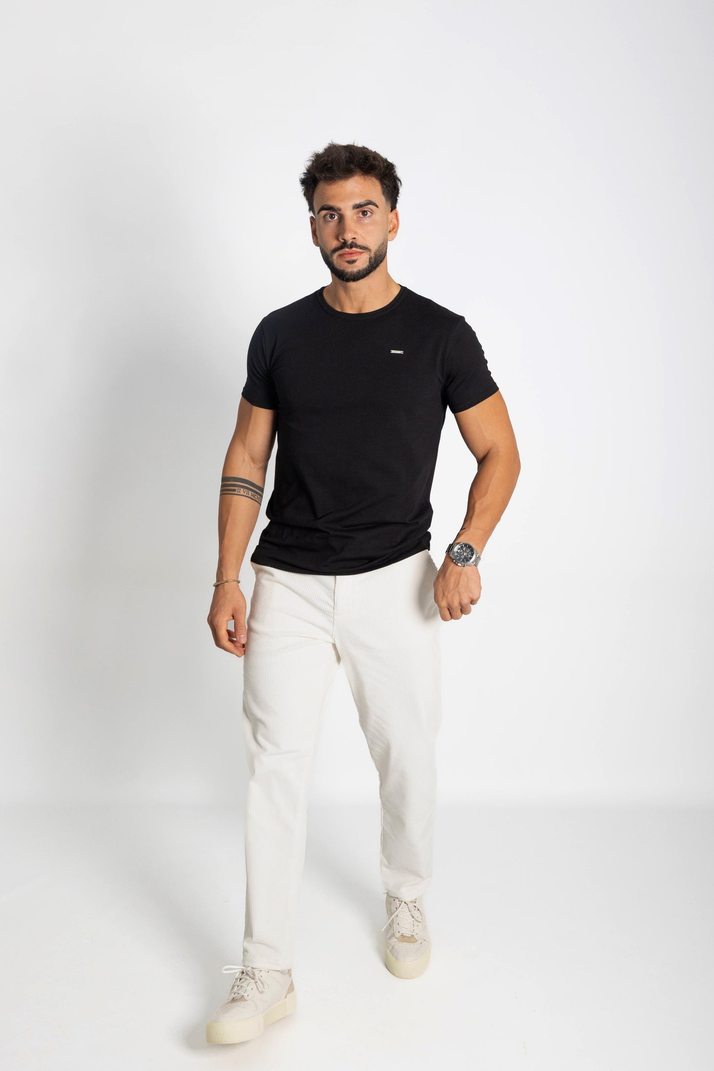 T-SHIRT BÁSICA