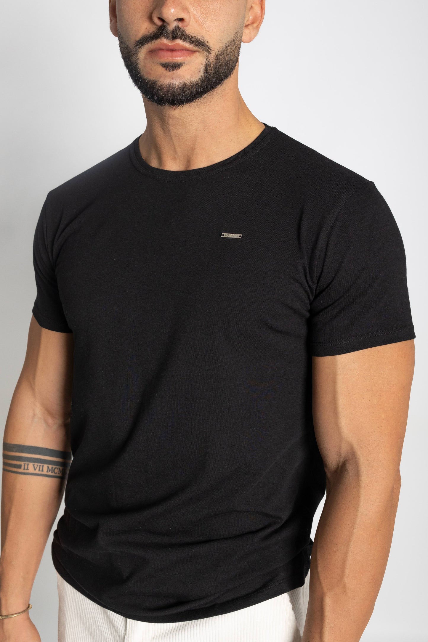 T-SHIRT BÁSICA