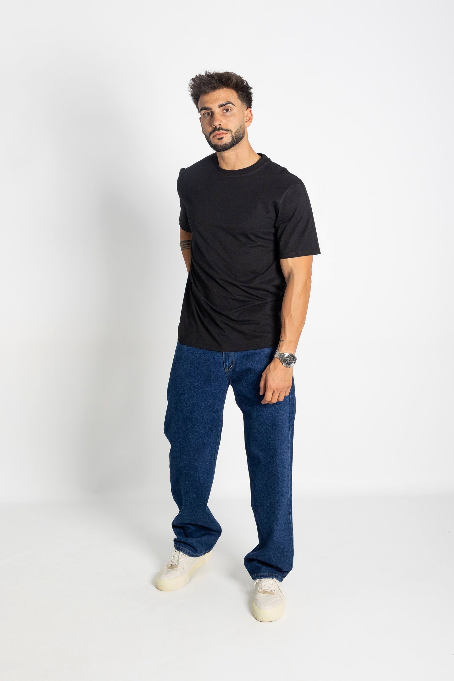 T-SHIRT BÁSICA OVERSIZE