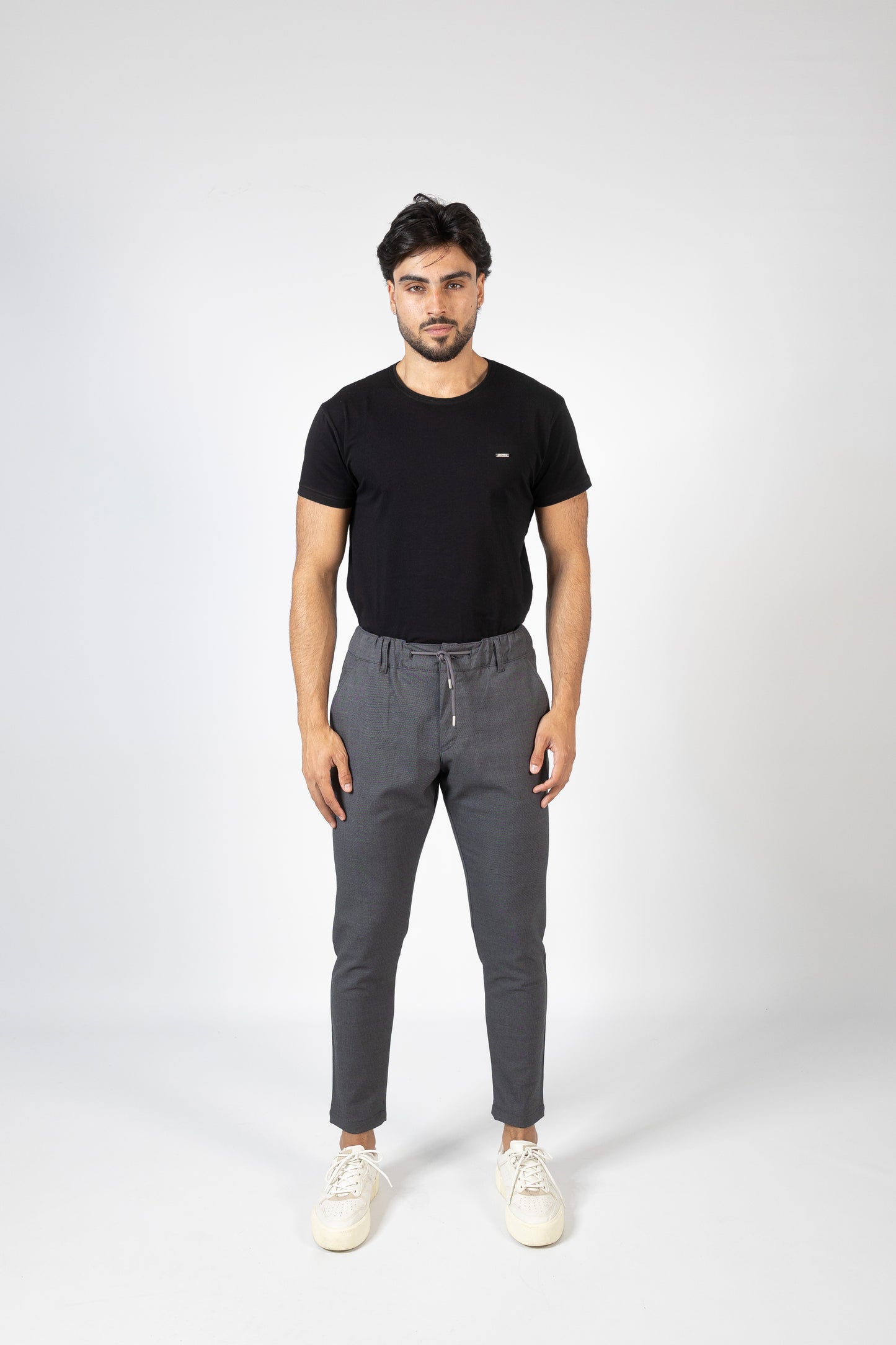 CALÇAS SLIM FIT CINZENTAS COM CÓS ELÁSTICO