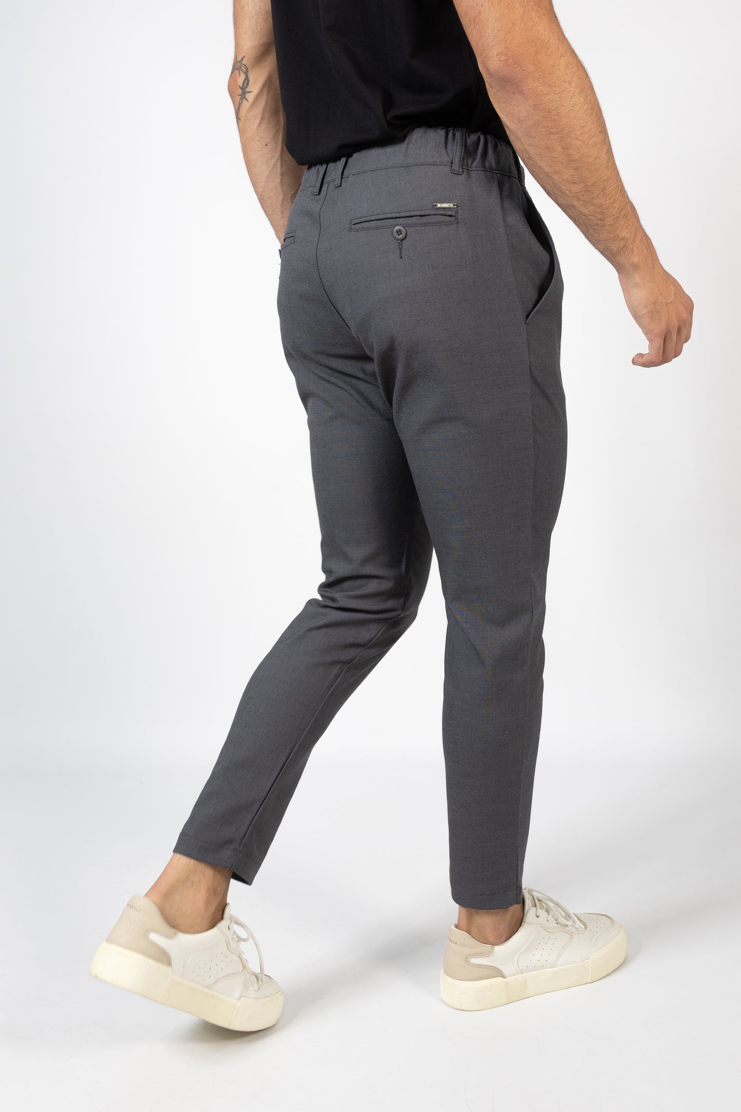 CALÇAS SLIM FIT CINZENTAS COM CÓS ELÁSTICO
