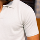 Polo com decote em V