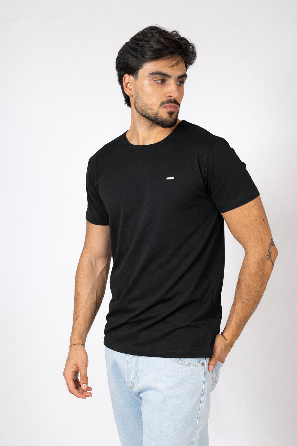 T-SHIRT BÁSICA CARDADA