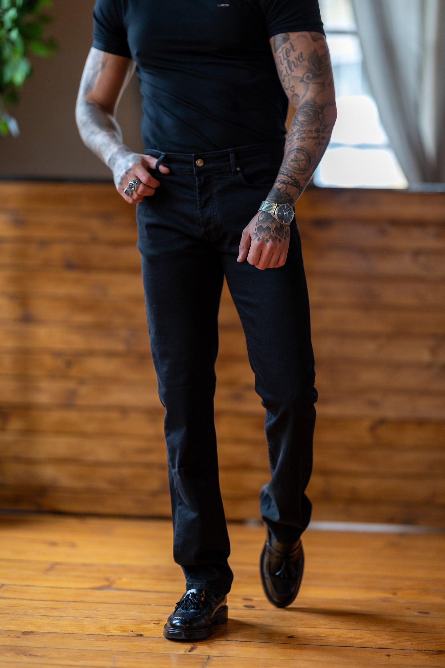 SLIM FIT JEANS