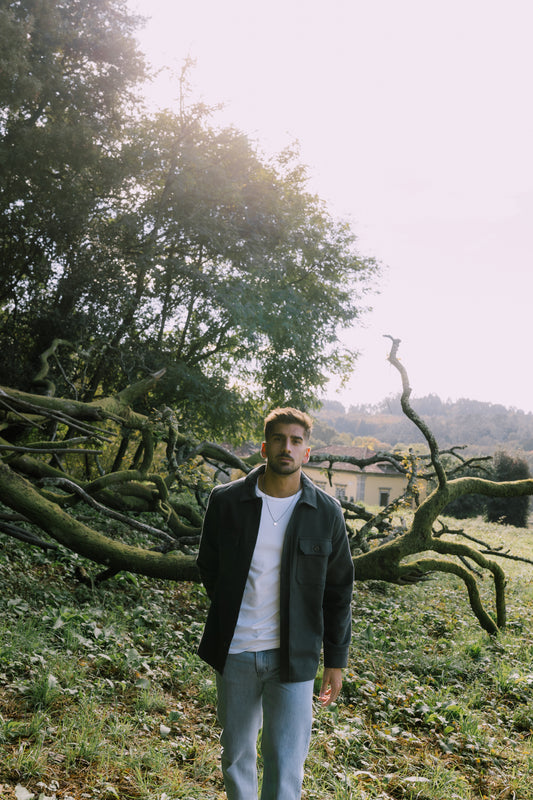 SOBRECAMISA COM BOLSOS AZUL